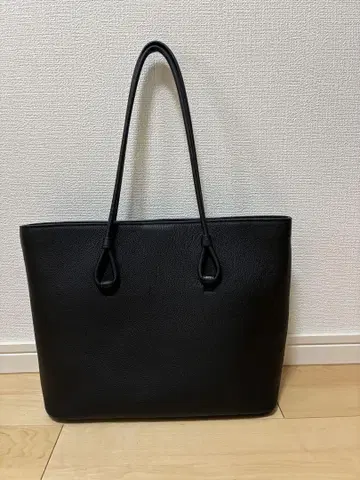 TREASURE TOPKAPI 블랙 토트백