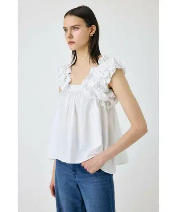 moussy shoulder frills 상의 화이트