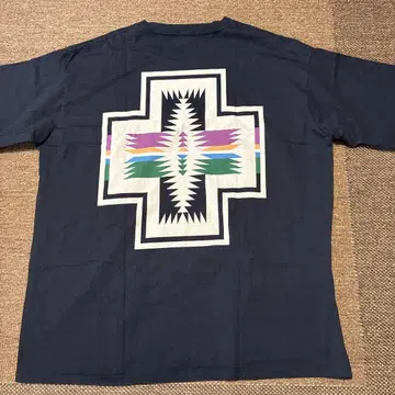Pendleton 블랙 티셔츠 그래픽 디자인이 멋있음
