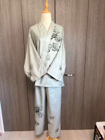 기모노 리메이크 호몬기 명주 손 그림 장미로 만든 작업복