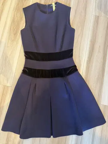 Alexander McQueen 슬리브리스 원피스 36 사이즈