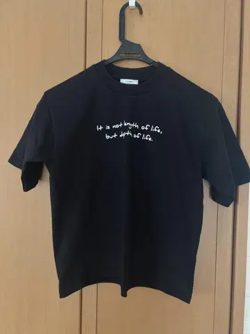 새상품급 CLANE 로고 티셔츠