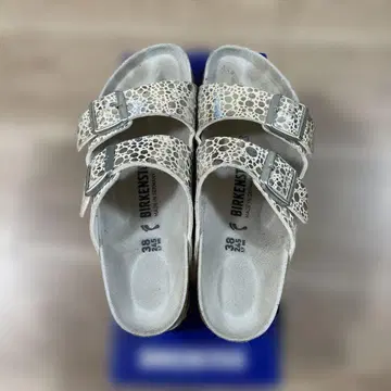 BIRKENSTOCK 애리조나 샌들