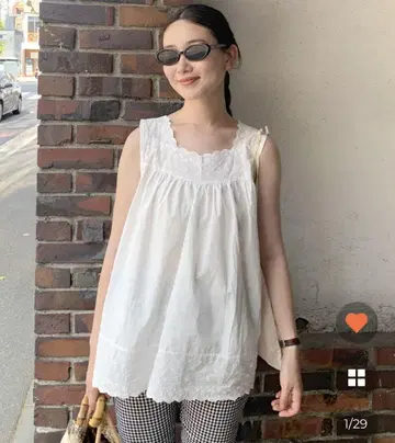 nugu plain 레이스 스퀘어 셔링 슬리브리스