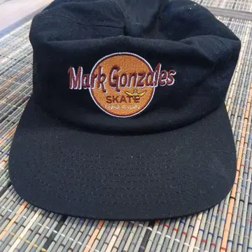 Mark Gonzales 캡 블랙