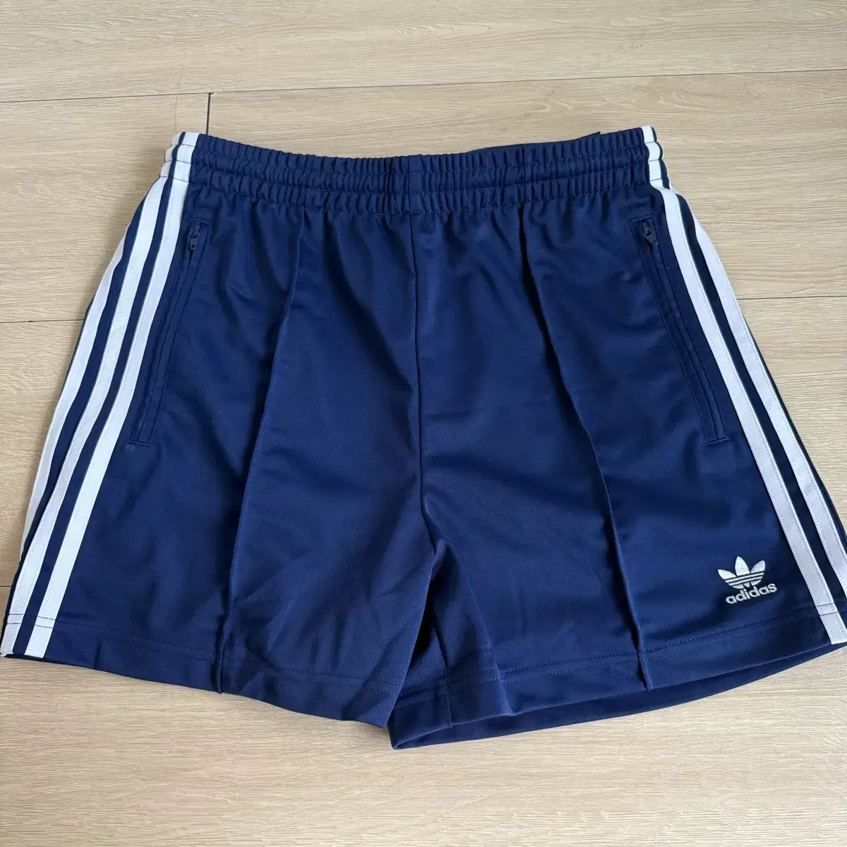 ADIDAS | 아디다스 Adidas Firebird Shorts Night Indigo JW5045