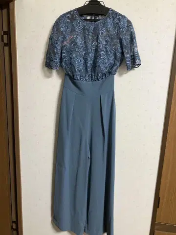 블루 레이스 상의 팬츠 드레스