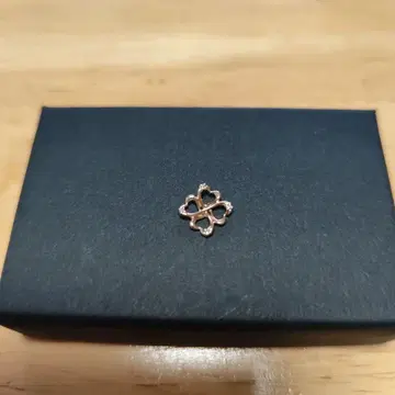 K10YG 10금 다이아몬드 클로버형 탑 0.02ct