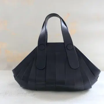 HIROKO HAYASHI 핸드백