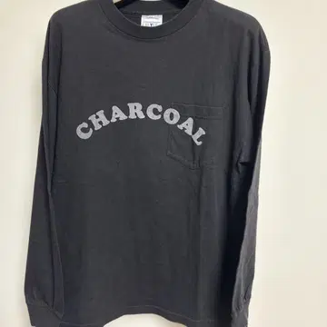 today edition CHARCOAL 로고 긴팔 티셔츠