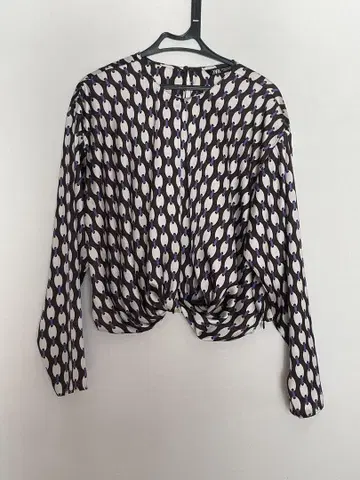 ZARA 기하학 패턴 블라우스 xs