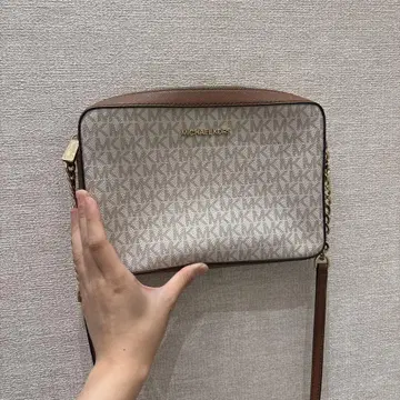 MICHAEL KORS 모노그램 숄더백