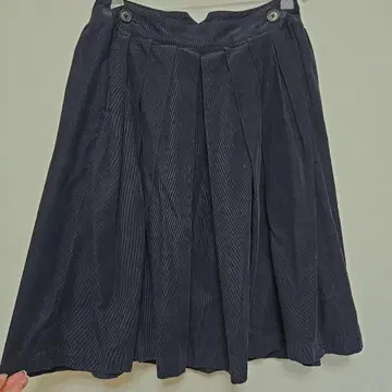 가격 인하! 새상품급 마가렛호웰 코듀로이 플레어 스커트