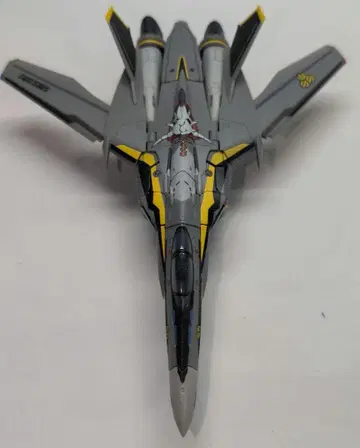 VF100'S VF-25S 오즈마 기