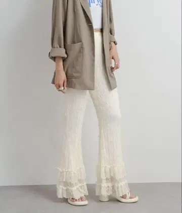 레이스 프릴 팬츠 아이보리