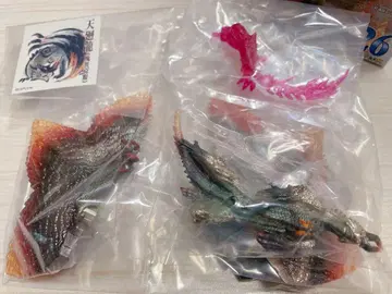 몬스터 헌터 샤갈마갈라 피규어