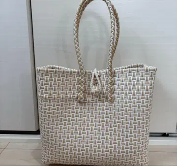 mekearisa 메케아리사 GummyBag S 사이즈 화이트/베이지