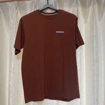 patagonia 브라운 계열 오렌지 티셔츠 S 사이즈
