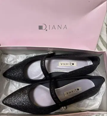 새상품 다이애나 DIANA 펌프스 메리 제인 글리터 스트랩