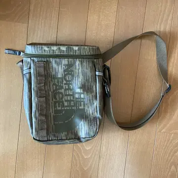 THE NORTH FACE 숄더백 카모플라쥬