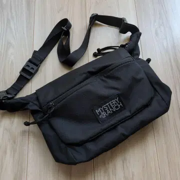 MYSTERY RANCH 미스터리랜치 숄더백 블랙 스카