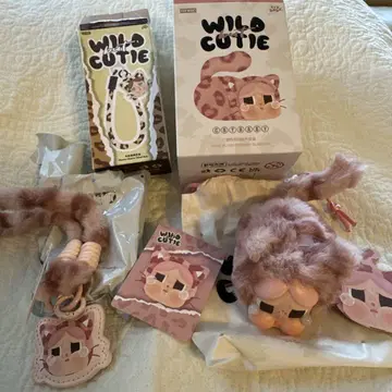CRYBABY WILD BUT CUTIE Pink Cutie