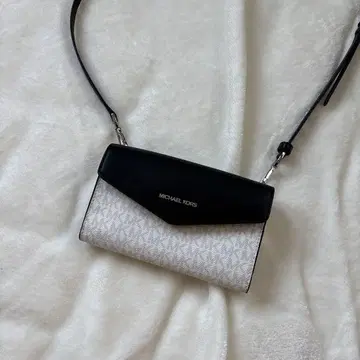 MICHAEL KORS 숄더백 블랙/화이트