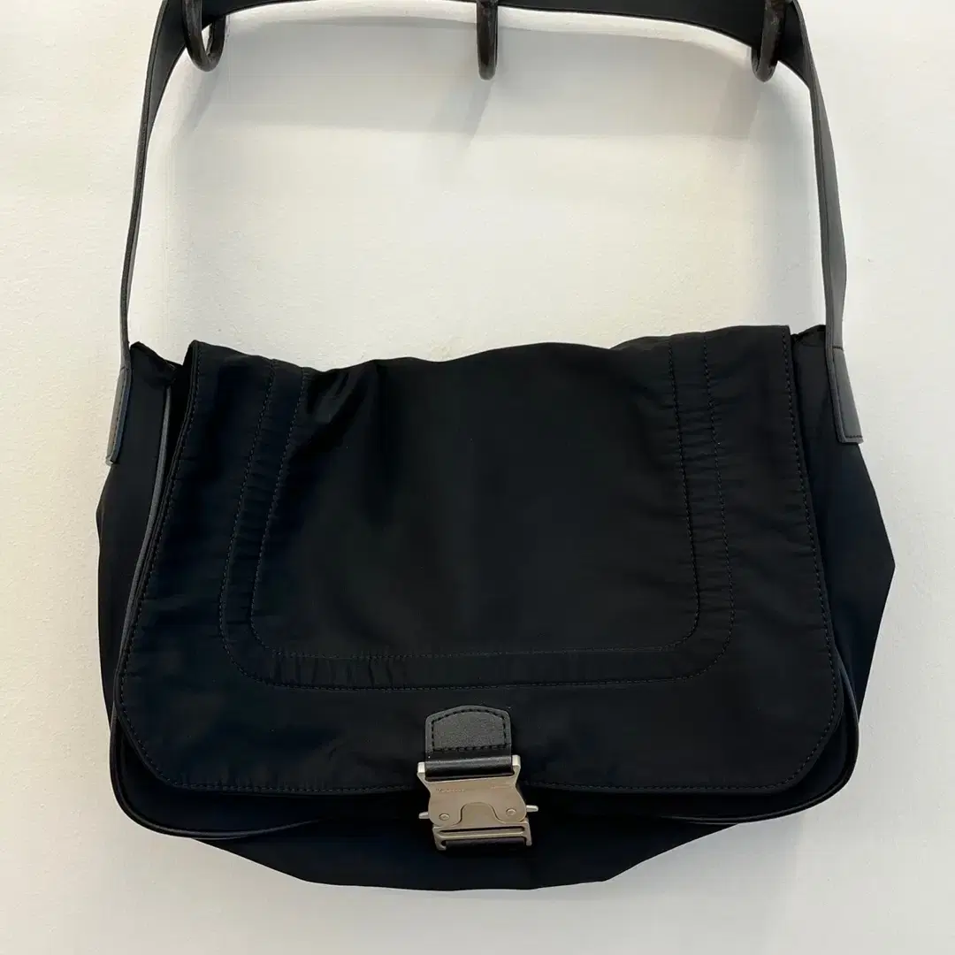 ショルダーバッグ・ポシェット MARTINCOKS Lilia Shoulder Lilia shoulder bag Black MUSINSA公式 | MATINCOX Lilia Shoulder (Lilia shoulder bag) Black