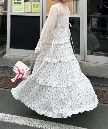 얼라이바이더블클로젯 프릴 티어드 캐미 원피스 미니 꽃무늬 화이트