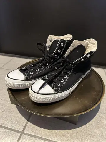 Converse All Star 블랙 하이컷 스니커즈