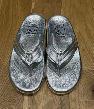 ISLAND SLIPPER 실버 샌들 아일랜드슬리퍼 27.0