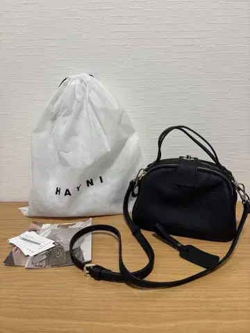 헤이니 베이비 로셰 블랙 골드 금장 장식