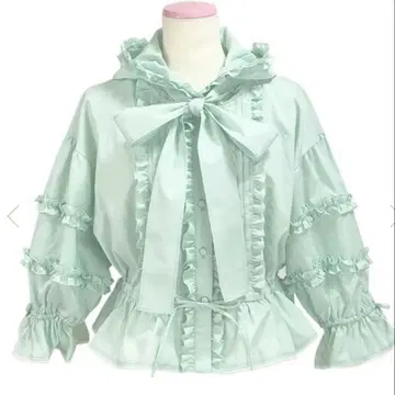 Classic Frill 후드 부착 블라우스