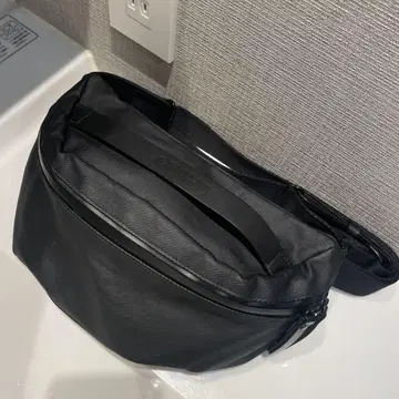 [별주] GEAR3 x 어반 리서치 waist bag/도어즈 바디백