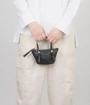 새상품급 쟌니노타로 2way 숄더백 미니백 올 가죽