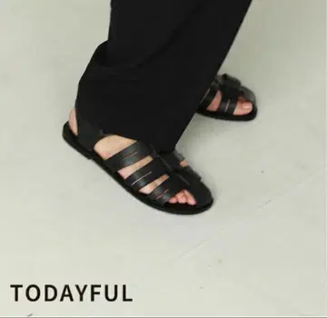 TODAYFUL 가죽 벨트 샌들 23cm