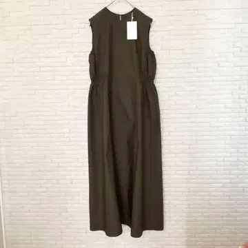 투모로우랜드 코튼 슬리브리스 플레어 원피스 36 카키