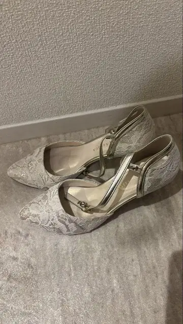아이보리 레이스 스틸레토 하이힐 23.5cm