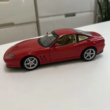 Ferrari 550 1/18