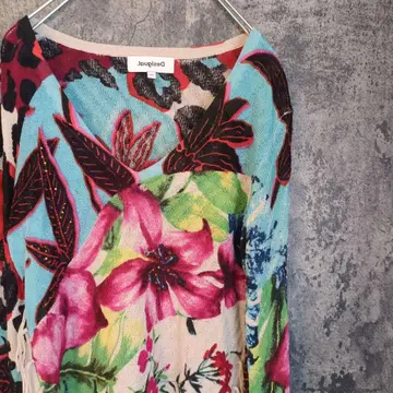 Desigual 꽃무늬 디자인 티셔츠 올 패턴 플레어 프린지 개성적