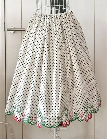 Jane Marple 체리 자수 도트 스커트