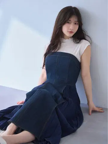 어깨끈 탈착 가능 사이드 플리츠 데님 오버롤 스커트 90