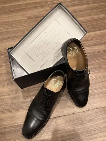 SCOTCH GRAIN HIROKAWA 블랙 가죽 신발