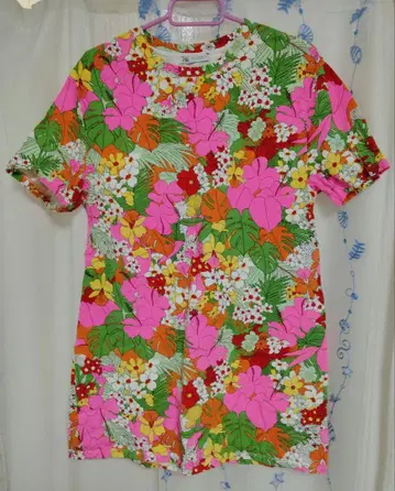 ZARA 상의 S 사이즈(usa)
