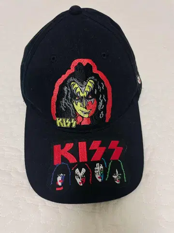 KISS 키스 자수 캡