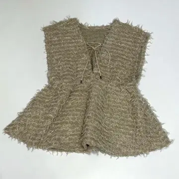 Eaphi FLUFFY PEPLUM VEST 베이지 베스트