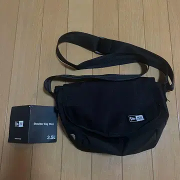 NEW ERA 블랙 숄더백