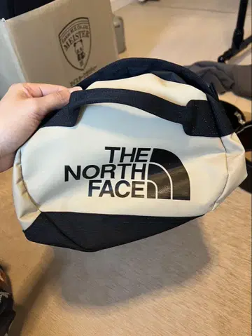 THE NORTH FACE 드럼 백 베이지/블랙