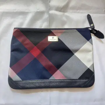 체크 무늬 클러치백 약 30cm x 20cm