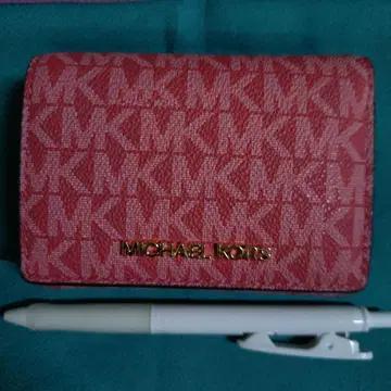 MICHAEL KORS 핑크 3단 폴더형 지갑